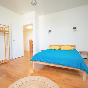 https://le-petit-cocon-de-la-butte.midi-pyreneeshotels.com